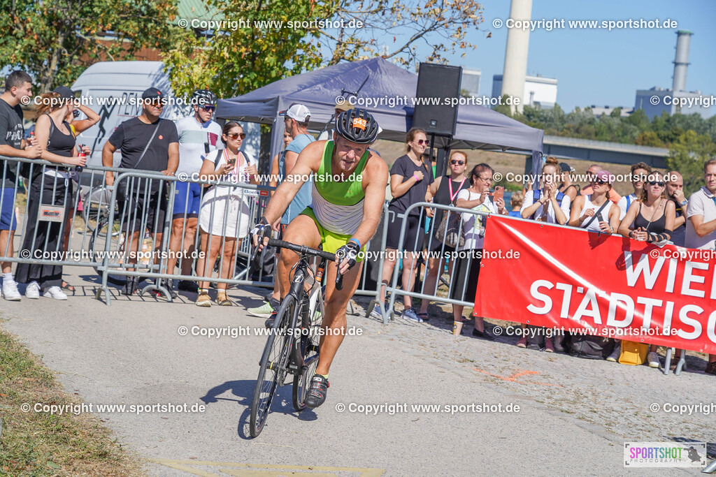 DSC01100 | Vienna Triathlon 2024                                        P3 Event                                                             #yourpictrs #sportshot_your_pictrs                 @Sportshotphotography                                     Photo Credit: www.sportshot.de