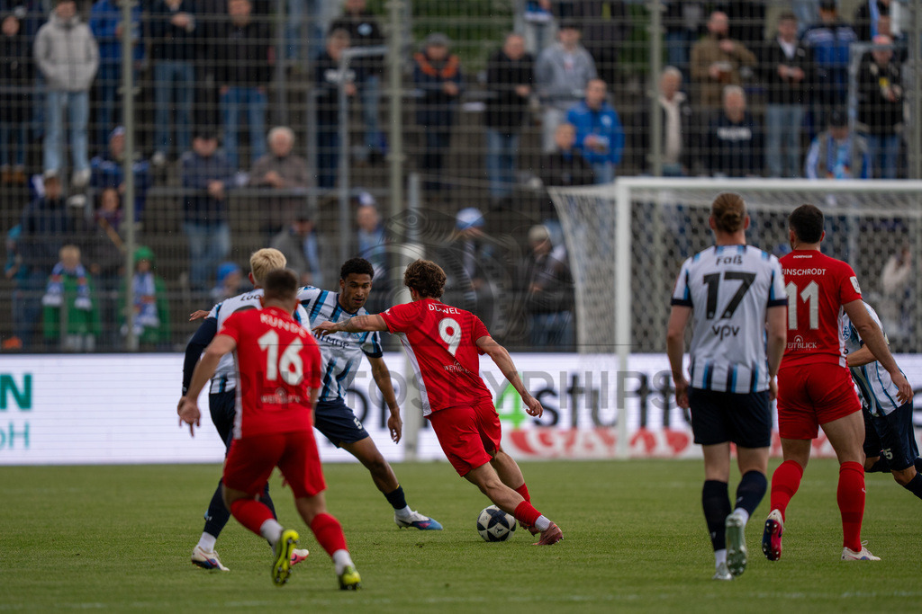 Stuttgarter Kickers vs. SG Sonnenhof Großaspach, Fussball, Regionalliga Suedwest, 34. Spieltag, 16.05.2026 | Max Duewel (SG Sonnenhof Großaspach, #09),Stuttgarter Kickers vs. SG Sonnenhof Großaspach, Fussball, Regionalliga Suedwest, 34. Spieltag, 16.05.2026