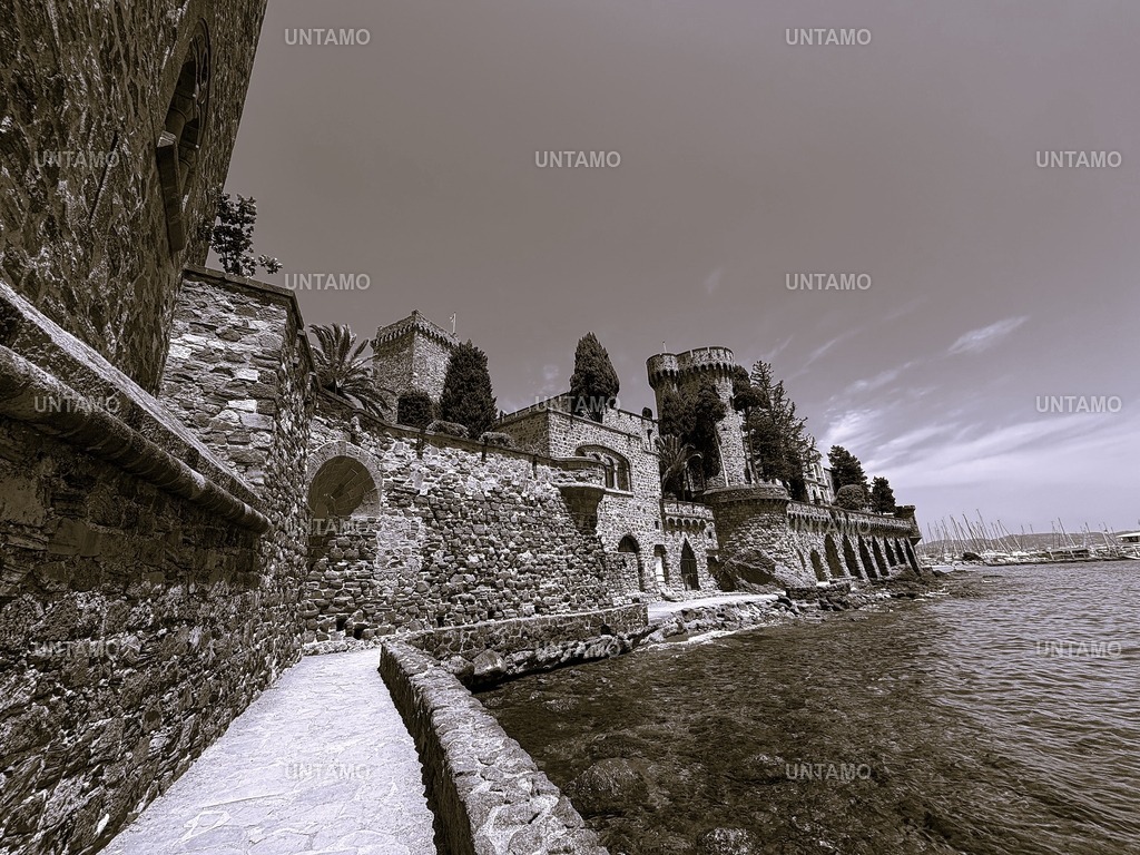 Schloss La Napoule | untamo - Realisiert mit Pictrs.com