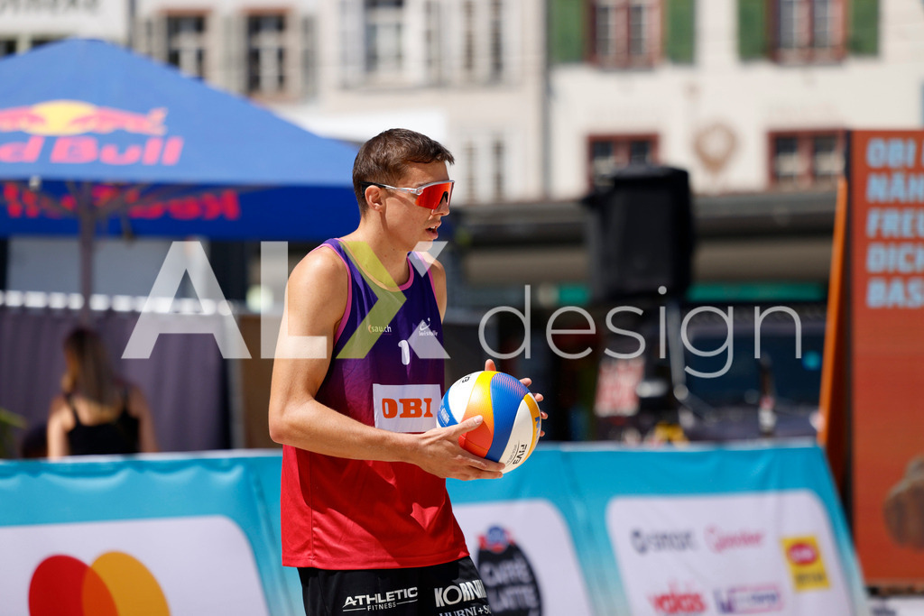 Obi BeachTour 2026 - Basel | BASEL, SWITZERLAND - JULY 18: YANN BORTOLUZZI (SUI) during the Obi BeachTour 2026 match between MASSEREY / SCHNEGG (SUI) and BORTOLUZZI / JAUFFRET (SUI) at Barfüsserplatz on July 18, 2026 in Basel, Switzerland. - Realisiert mit Pictrs.com