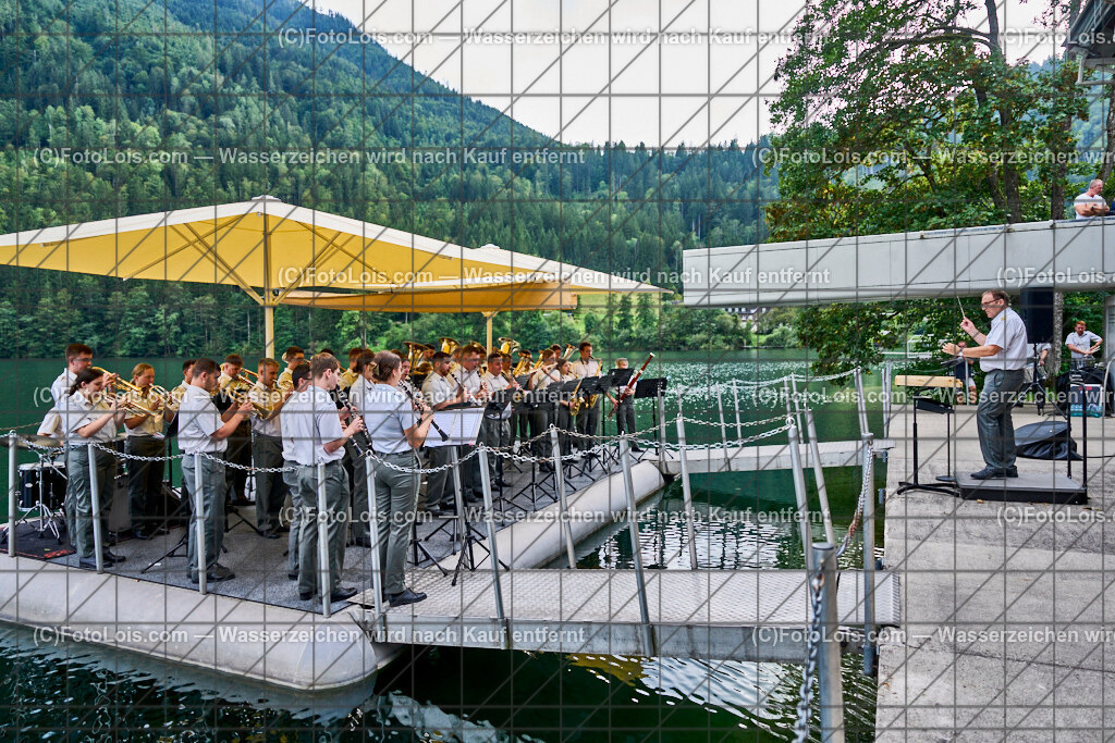 ALP1048_XXXX-Chopin-Festival_Ausklang | (C)FotoLois.com, Alois Spandl. XXXX. Chopin-Festival in der Kartause Gaming, musikalischer AUSKLANG auf der Seebühne Lunz mit dem Blasorchester der Miltärmusik Niederösterreich unter der Leitung von Oberst Adolf Obendrauf, So 18. August 2024.