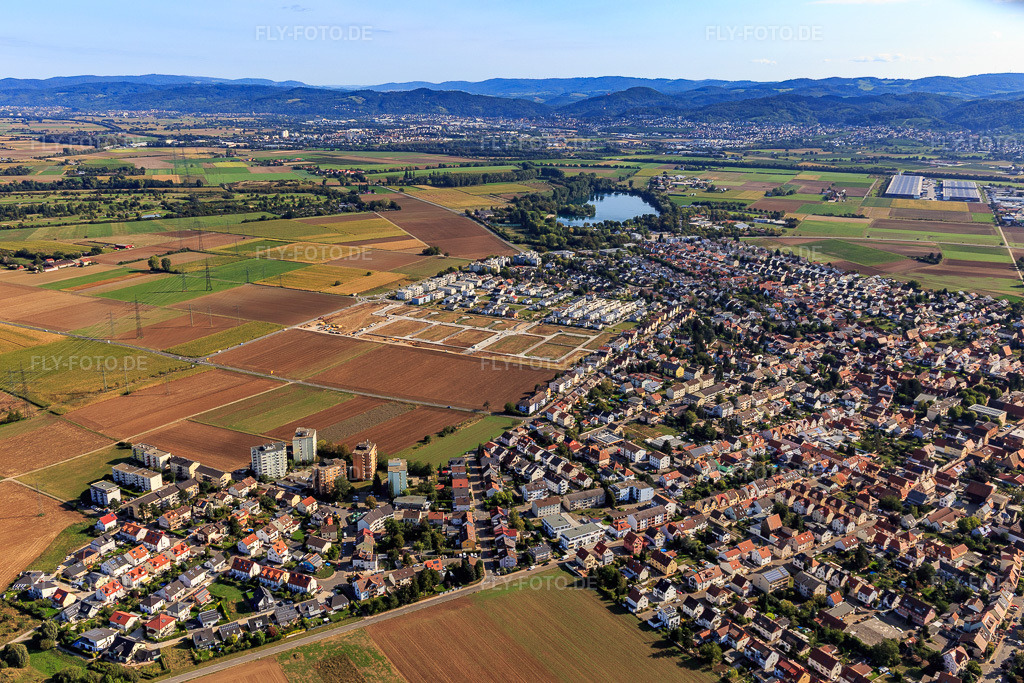 Luftbild: Ortsansicht von Westen in Heddesheim im Bundesland Baden-Württemberg in Deutschland. Foto: IMG_122748.jpg vom 11.09.2020 durch Werner Riehm/FLY-FOTO.de