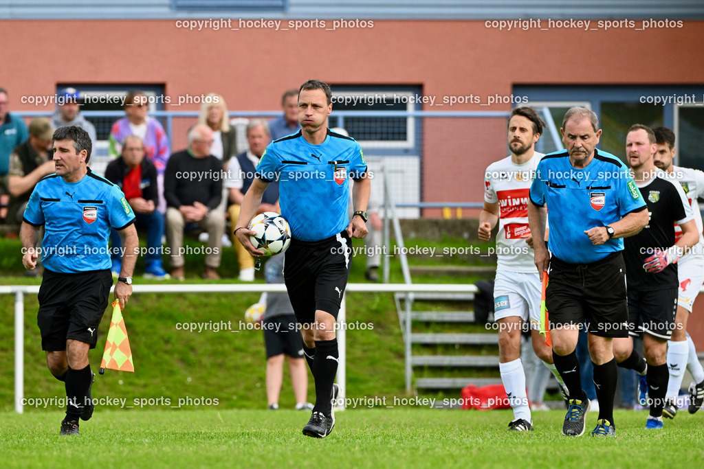 FC ASKÖ Gmünd vs. Rapid Lienz  | Walter Toplitsch Referee, Gerold Glantschnig Referee, Walter Toplitsch Referee, #5 Manuel Eder Rapid Lienz, FC ASKÖ Gmünd vs. Rapid Lienz , FC ASKÖ Gmünd vs. Rapid Lienz  am 02.06.2024 in Gmünd (Sportplatz Gmünd), Austria, (Photo by Bernd Stefan)