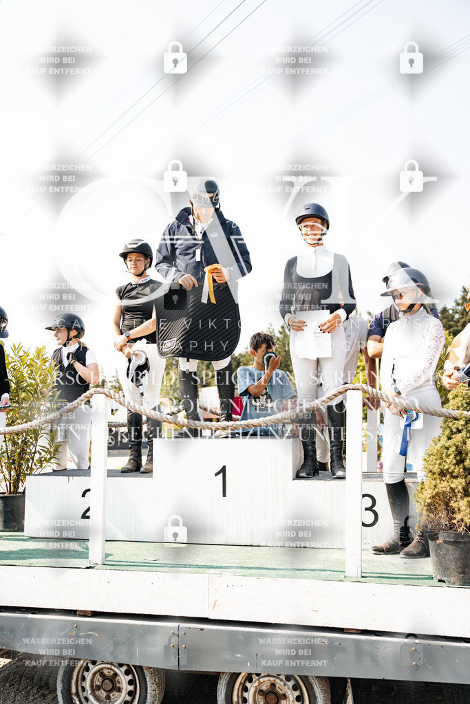 CK704416 | Turnierfotografie Pferdefotografie Trier Rheinland-Pfalz Pferdesport Reitsport Tierfotografie Sportfotografie Pferdevideo Pferdevideografie Equestrianvideography equestrianphotography  - Realisiert mit Pictrs.com