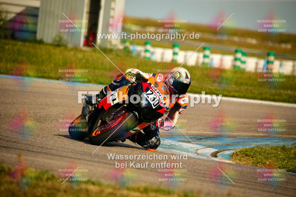 _MOT5345 | Hier findet Ihr Bilder von Touristenfahrten auf der Nürburgring Nordschleife oder von anderen Veranstaltungen die ich besucht habe. Viel Spass beim Durch Schauen 