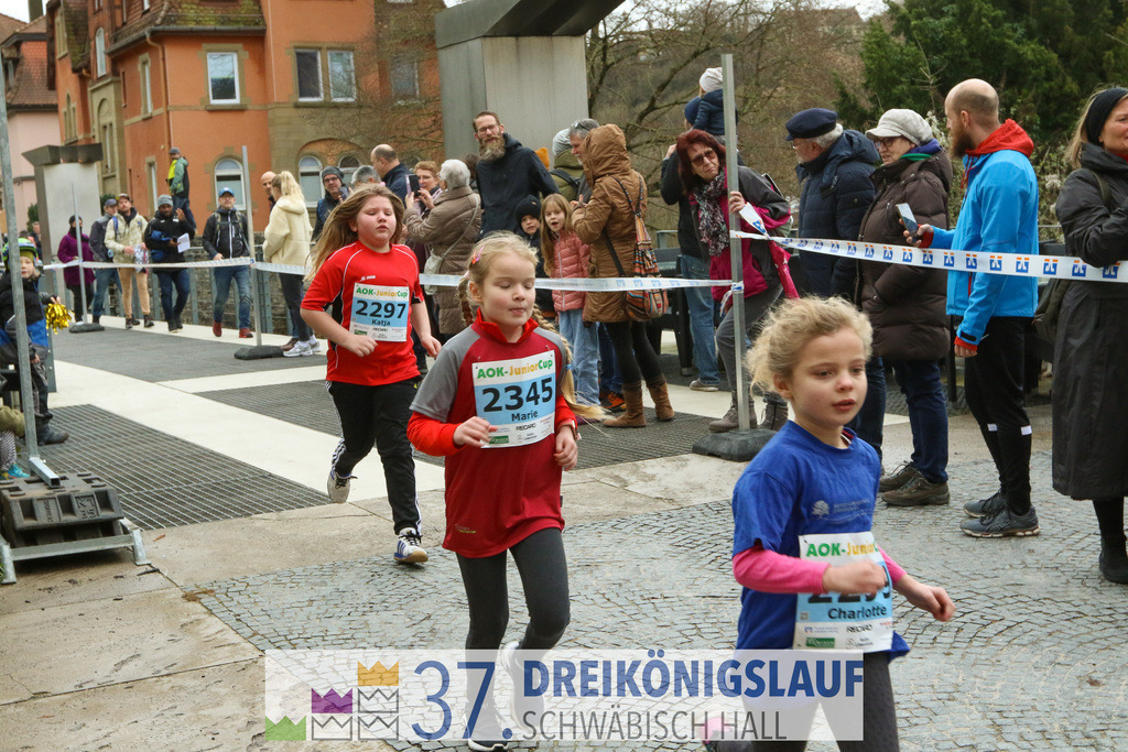 AOK JuniorCup 400m | 3Koenigslauf 2023 - Realisiert mit Pictrs.com