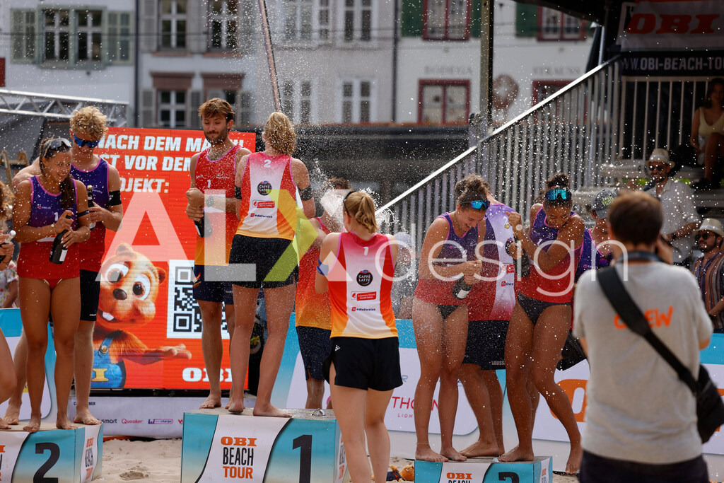 Obi BeachTour 2026 - Basel | BASEL, SWITZERLAND - JULY 19: MURIEL BOSSART (SUI) and LINDA ABBÜHL (SUI), ELENA CSONTOS (SUI) and FANNY DEECKE (SUI), ZOÉ FLÜCKIGER (SUI) and NADINE DEMIERRE (SUI), LEO DILLIER (SUI) and LUC EMANUEL FLÜCKIGER (SUI), FLORIAN BREER (SUI) and MATHIS KÄLIN (SUI), SIMON HAGENBUCH (SUI) and YVES HAUSSENER (SUI) during the Obi BeachTour 2026 celebration at Barfüsserplatz on July 19, 2026 in Basel, Switzerland. - Realisiert mit Pictrs.com