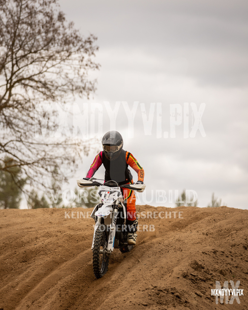 866A1830 | mxndyyvipix