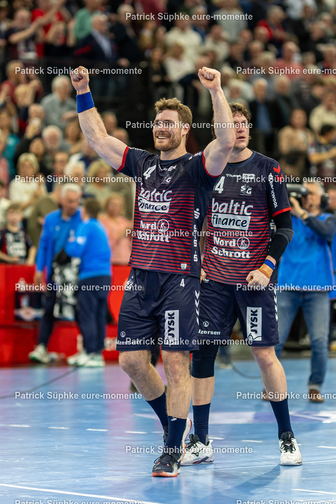 Handball I Herren I Daikin HBL I Saison 2024-2025 I 23. Spieltag I SG Flensburg-Handewitt - THW Kiel | Handball: Bundesliga, SG Flensburg-Handewitt - THW Kiel, 23. Spieltag, GP JOULE ArenaJohannes Golla (4, SG Flensburg Handewitt) jubelt nach dem Derbysieg