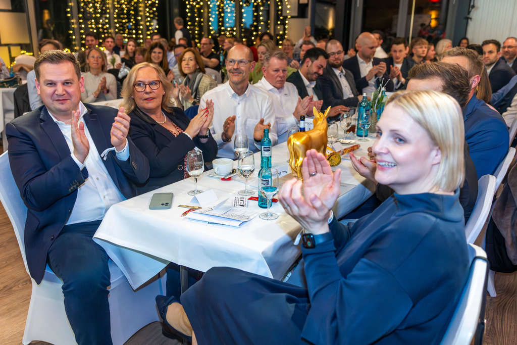 top-top.de 260306-177 | Foto, Video, Fotografie, Videografie, Fotobox, DJ, Discjockey, Musik, Musikbox, Veranstaltung, Photobooth, Amazon, Ebay, Buchtipp, Bestseller, Autor, Verlag, Buch, Wesel, Hamminkeln, NRW, Dinslaken, Rees, Drohne, Hochzeit, Party, Fotobox, Wesel, Fotograf