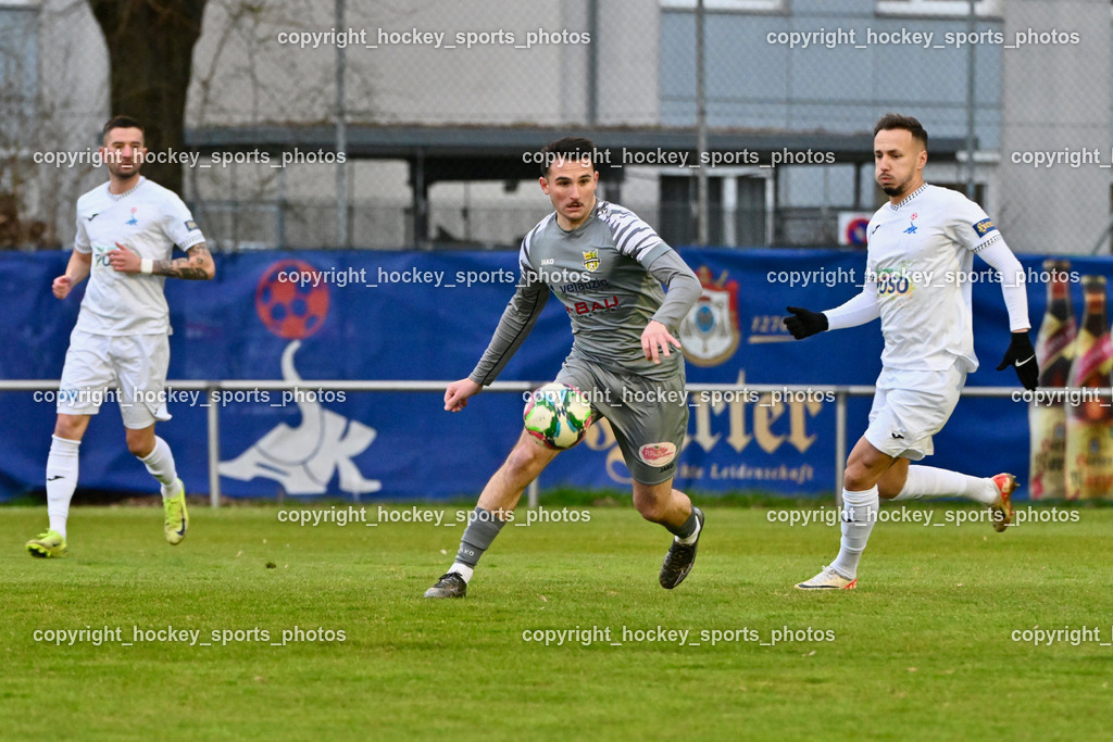 SAK vs. ASKÖ Köttmannsdorf | #7 Hrvoje Jakovljevic SAK, #5 Matteo Juvan ASKÖ Köttmannsdorf, #9 Sinan Samardzic SAK, SAK vs. ASKÖ Köttmannsdorf, SAK vs. ASKÖ Köttmannsdorf am 02.04.2026 in Klagenfurt (Sportpark Welzenegg), Austria, (Photo by Bernd Stefan)