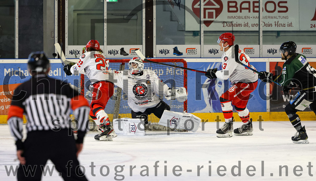 2022-09-25_056_TSV_Erding_gegen_EHC_Klostersee | Erding, Deutschland, 25.09.2022:
Eishockey, Bayernliga 2022 / 2023, Testspiel, TSV Erding gegen EHC Klostersee, Endergebnis: 8:2

Foto: Christian Riedel / fotografie-riedel.net