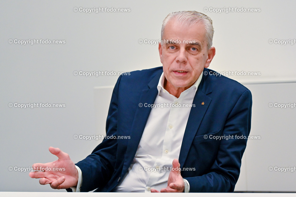 Herbert Walzhofer_ Vorstandsdirektor Sparkasse OÖ_ 19.01.2023-22 | 19.01.2023, Linz, AUT, Sparkasse Oberoesterreich im Bild Herbert Walzhofer (Vorstandsdirektor Sparkasse Ooe)