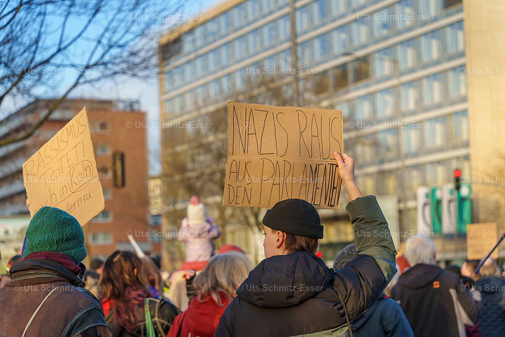 gegen-rechts_12 | CEUS Design - Realisiert mit Pictrs.com