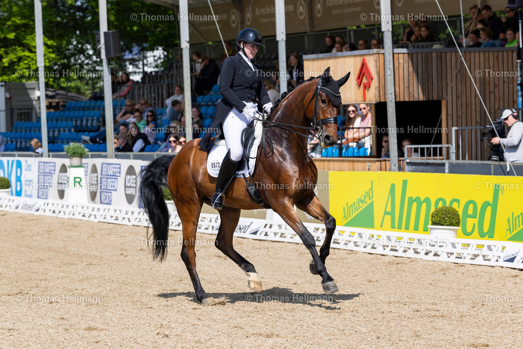TH_572-OTTMAR Leonie (GER)_ Don Horatio_17594 | Deutsches Spring- und Dressur-Derby 2024 am 10.05.24 in Hamburg, 572OTTMAR Leonie (GER), Don Horatio
