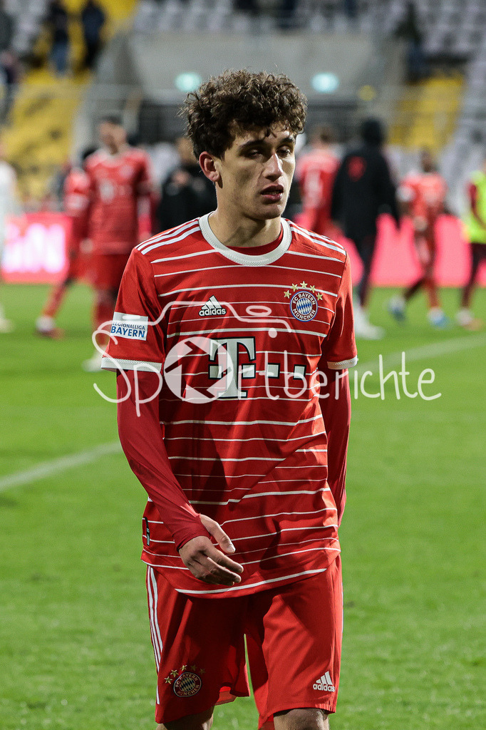 FC Bayern Amateure - FC Augsburg II | Younes AITAMER (FCB #17) nach der Partie / Freisteller / Einzelfoto
