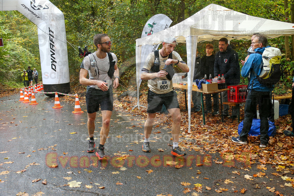241027_0924_EX1_3295 | Sportfotografie im Rhein-Sieg Kreis, Köln, Bonn, NRW, Rheinland Pfalz, Hessen, etc. Unser Tätigkeitsfeld umfasst den Laufsport vom Volkslauf über den Marathon, Duathlon, Triathon bis zum Ultralauf wie Kölnpfad Ultra oder Schindertrail.