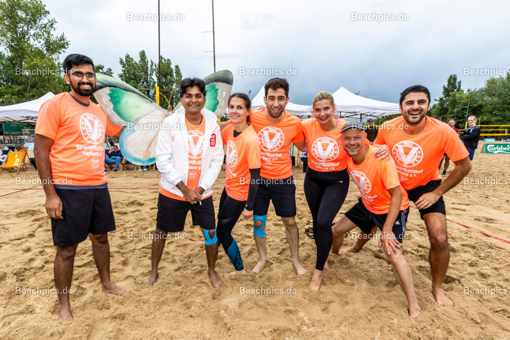 2025-200080381-Strandvölkerball-WM_1 |  23.08.2025; Berlin Foto: Gerold Rebsch - www.beachpics.de