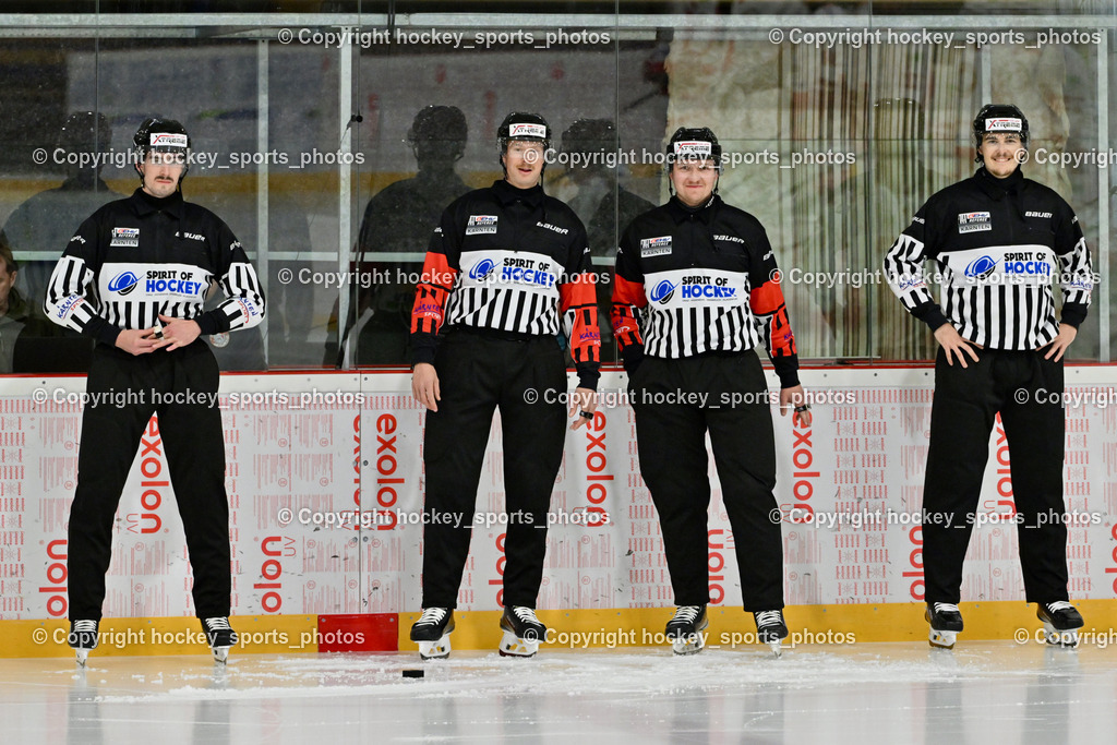 ESV FERLACH vs. ESC SOCCERZONE STEINDORF | Puff Wolfgang Referee, OREL Stephan Referee, UNTERWEGER Dominik Referee, Telesklav Fabio Referee, ESV FERLACH vs. ESC SOCCERZONE STEINDORF, ESV FERLACH vs. ESC SOCCERZONE STEINDORF am 22.11.2024 in Ferlach (Eishalle Ferlach ), Austria, (Photo by Bernd Stefan)