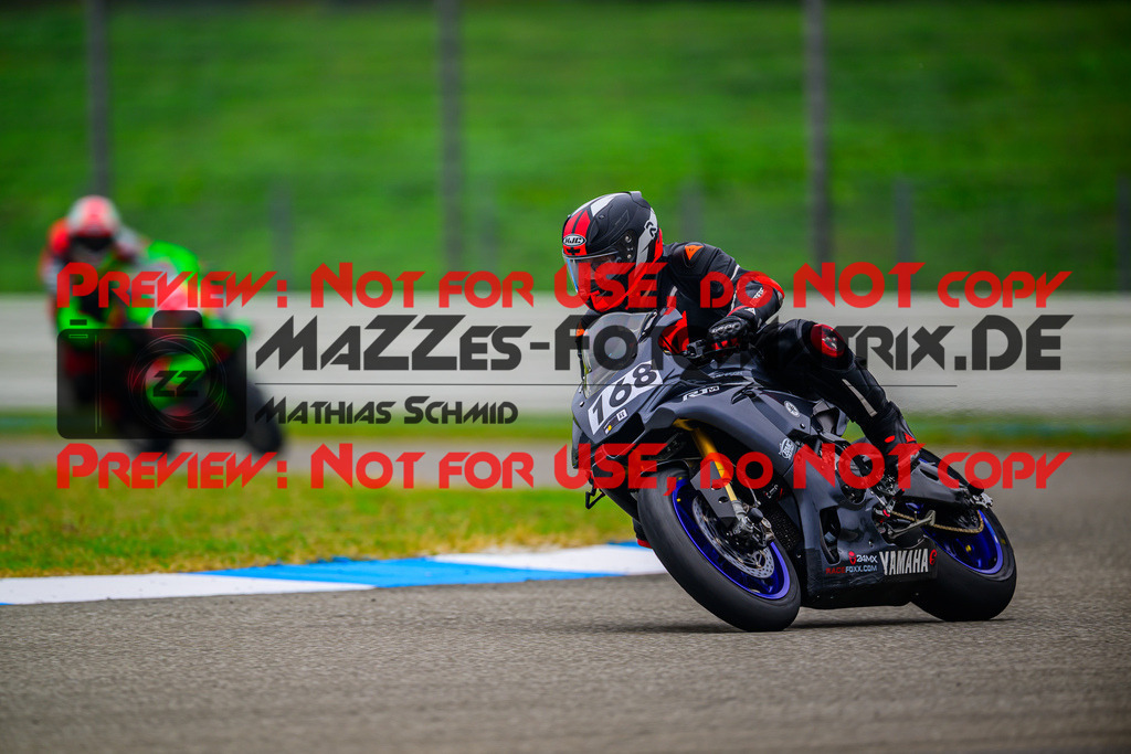 MaZZes_Fotomatrix_20250929_6007705_4986-2 | WEISS