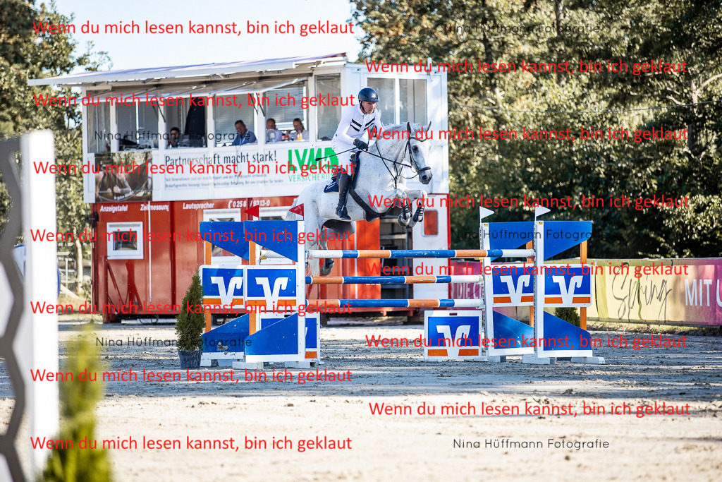 BK1A8184 | Turnierbilder Turnierfotos Nina Hüffmann Turnierfotografie Pferdefotografie Tierzeichnung Haustierzeichnung Pferdezeichnung Hundezeichnung Videograf  - Realisiert mit Pictrs.com