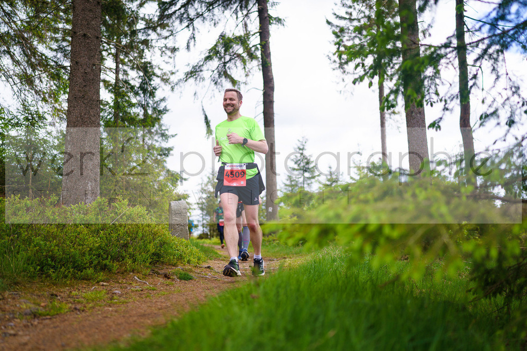 Rennsteiglauf Marathon 2025 | Marathon von Neuhaus/Rwg. nach Schmiedefeld/Rstg. am 17. Mai 2025
