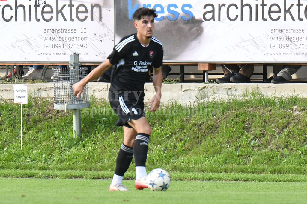  TSV Seebach : ASV Burglengenfeld | Fabian Schwingenschlögl (TSV Seebach #3) - Realisiert mit Pictrs.com