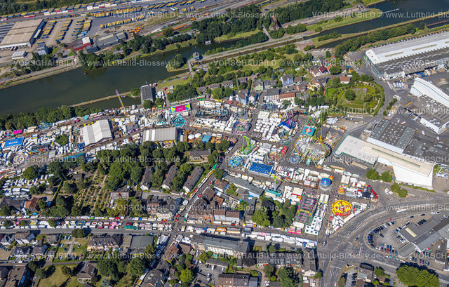 Herne240803367 | Luftbild, Cranger Kirmes, Volksfest mit Fahrgeschäften und Gastronomie, Riesenrad, Unser Fritz, Herne, Ruhrgebiet, Nordrhein-Westfalen, Deutschland