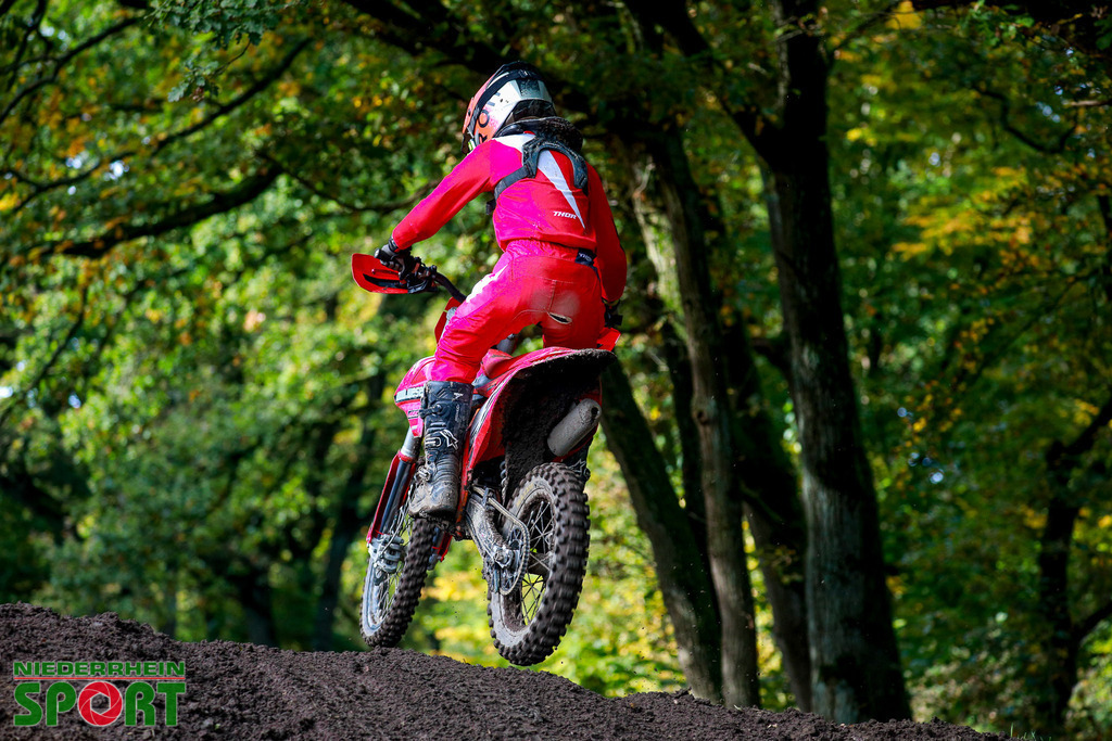 OpenTrack2024_Sonntag_Hobbyfahrer_220 | Bildergalerie von Sport-Ereignissen aber auch von weiteren spannenden Dingen - nicht nur vom Niederrhein. In Anlehnung an den bekannten Spruch von Hanns Dieter Hüsch heißt das Motto: "Niederrhein ist überall".  - Realisiert mit Pictrs.com