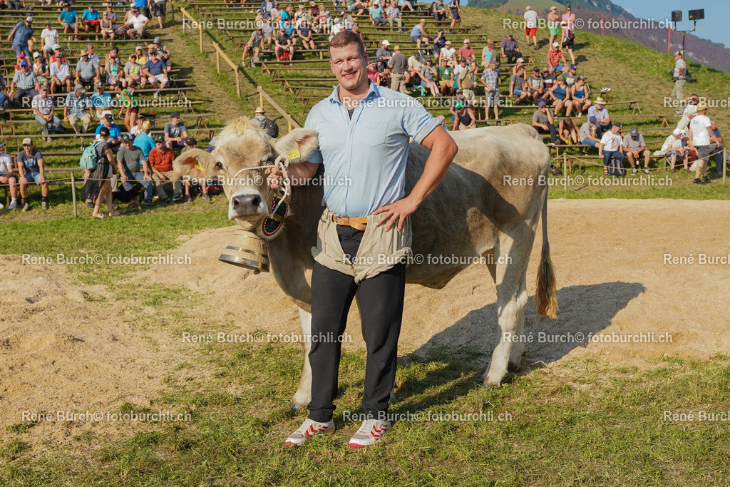 DSC01158 | René Burch leidenschaftlicher Fotograf aus Kerns in Obwalden.  Hier finden sie Sport, Landschaft und Natur Fotografie.
 - Realisiert mit Pictrs.com