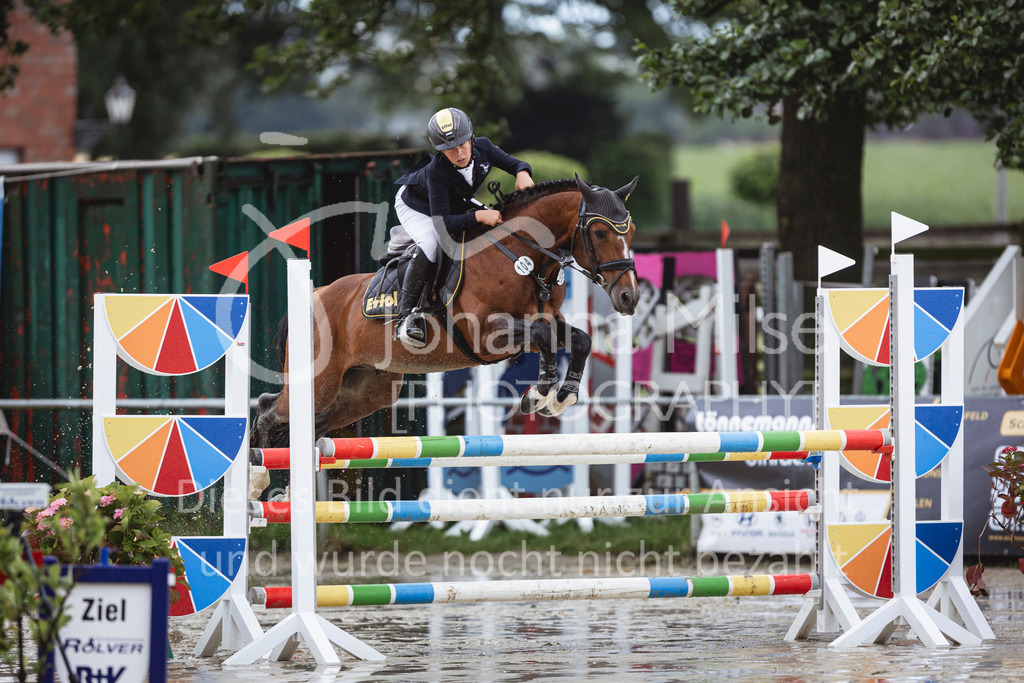 240615_CoesfeldLette_Stil-A-121 | Deine schönsten Turniermomente als professionelle Fotos! Entdecke hochwertige Pferdesport-Fotografie im Online-Shop. Jetzt Fotos finden & bestellen!