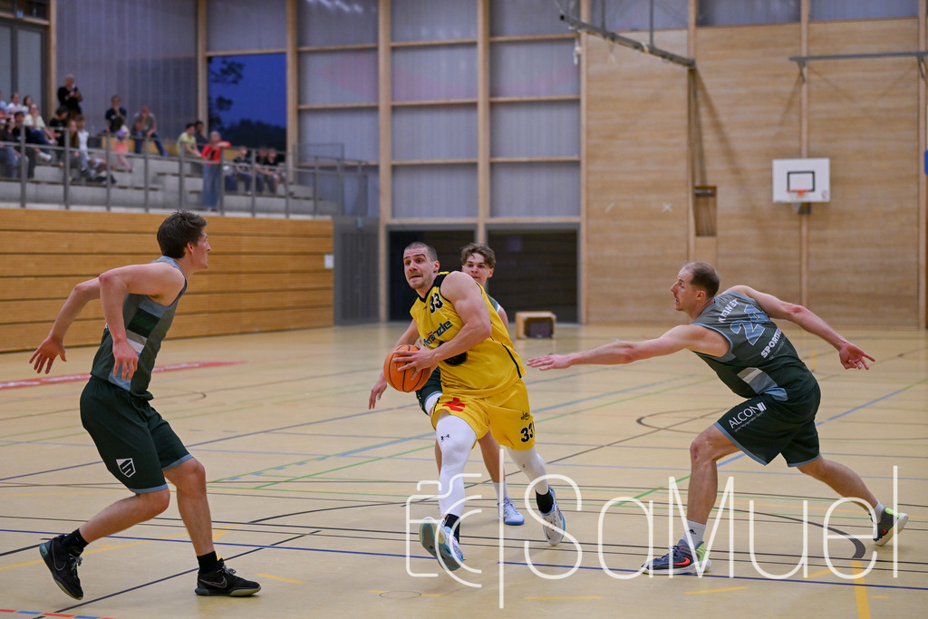 20260425-SML_5542 | Sa-Muel - Realisiert mit Pictrs.com