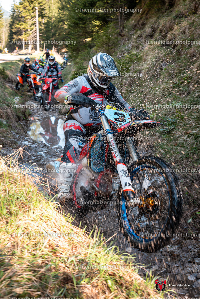 fuernholzer_250501-C1-37 | Fotografische Impressionen von der Red Stag Enduro Extreme by fuernholzer-photography.com. Endurosport in Österreich fotografisch festgehalten von fuernholzer. Auftragsfotografie für Private, Gewerbefotos und Industriefotografie. Eventfotografie, Sportfotografie und Motorsportfotografie. Anbieter von Fotoworkshops, Fototraining, fotografischen Vorträgen und Fotoseminaren.