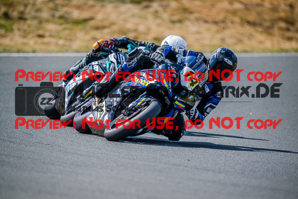 MaZZes_FotoMatrix_220722_7115 | IDM1000