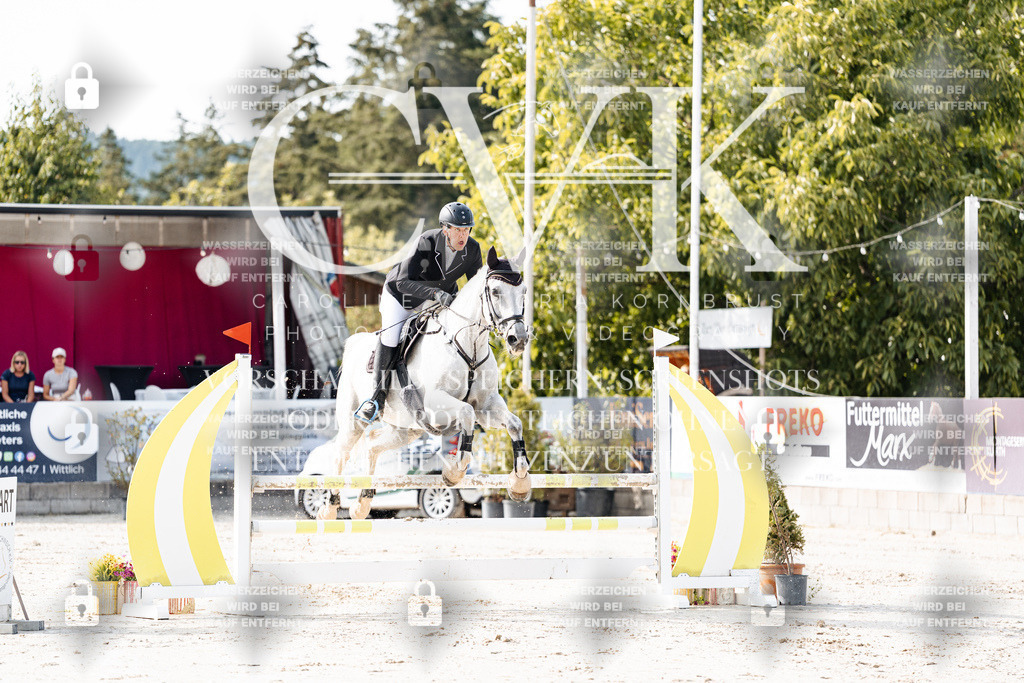 CK905583 | Turnierfotografie Pferdefotografie Trier Rheinland-Pfalz Pferdesport Reitsport Tierfotografie Sportfotografie Pferdevideo Pferdevideografie Equestrianvideography equestrianphotography  - Realisiert mit Pictrs.com