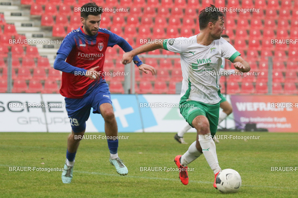15.11.2025 KFC Uerdingen - SPVG Schonnebeck | Krefeld, Deutschland, 15.11.2025:Mohamed Yassin Benslaiman Benktib (KFC Uerdingen) im Kampf um den Ball während des Oberliga Niederrhein Spiels zwischen KFC Uerdingen  - Spvg Essen Schonnebeck am 15.11. 2025 im Krefelder Grotenburg - Stadion in Krefeld, Deutschland. (Foto Ralph Görtz / Brauer-Fotoagentur)