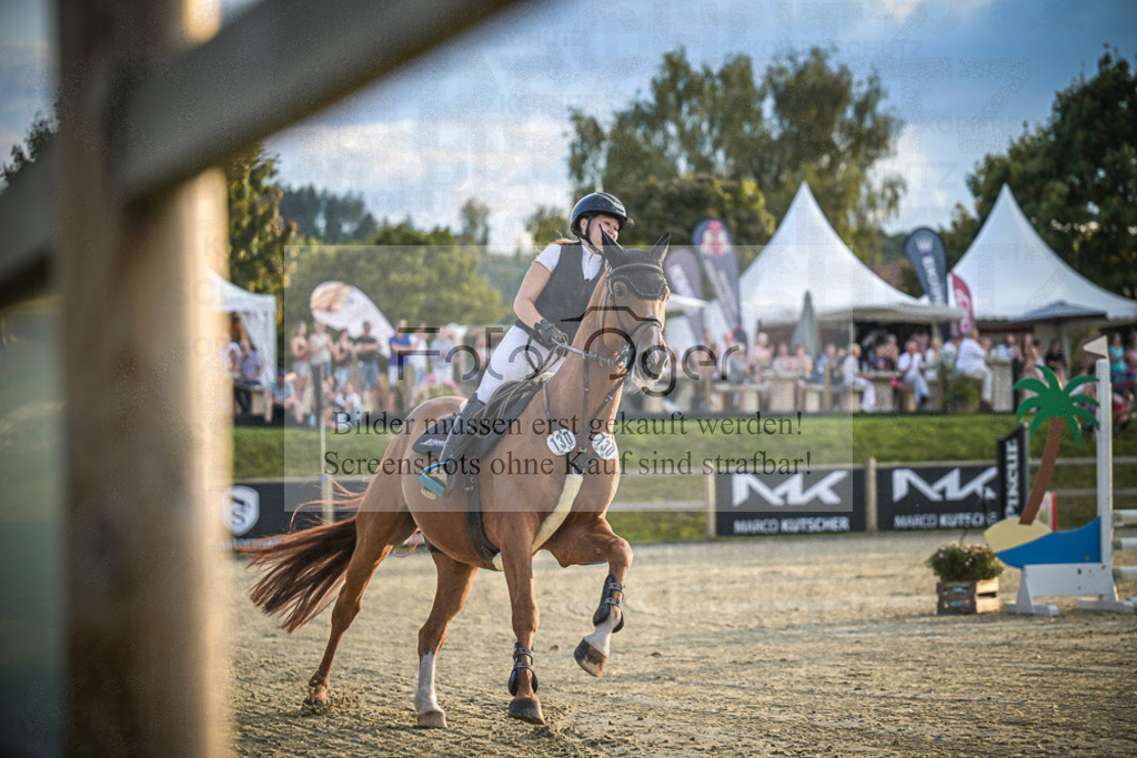 DOS_0615 | Entdecke hochwertige Reitturnierfotos von Foto Oger. Professionell, emotional und authentisch – jetzt Lieblingsmomente im Shop bestellen.Deutschlandweite Turnierfotografie. - Realisiert mit Pictrs.com