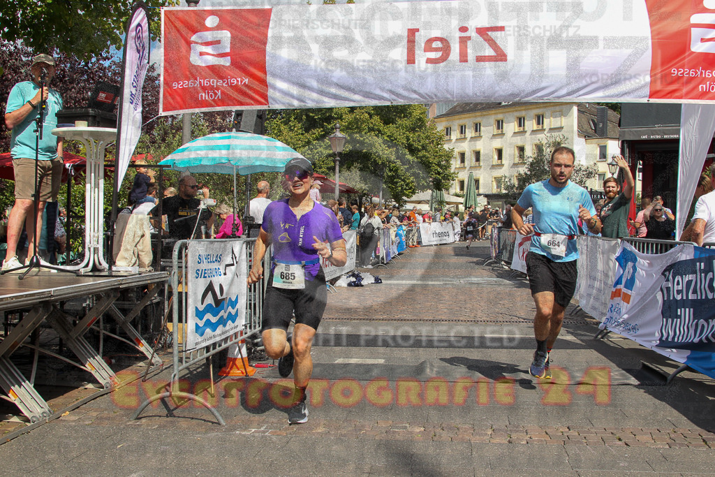 250824_1459_EV4_2464 | Sportfotografie im Rhein-Sieg Kreis, Köln, Bonn, NRW, Rheinland Pfalz, Hessen, etc. Unser Tätigkeitsfeld umfasst den Laufsport vom Volkslauf über den Marathon, Duathlon, Triathon bis zum Ultralauf wie Kölnpfad Ultra oder Schindertrail.