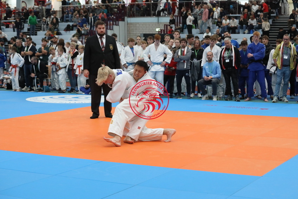 1J7A3138 | Fotos vom Adler Cup - Pictures from Adler Cup

Hier findet Ihr alle Eindrücke und großen Momente der Adler Cup Wochenenden. Here you will find all impressions and great moments of the Adler Cup weekends. - Realisiert mit Pictrs.com