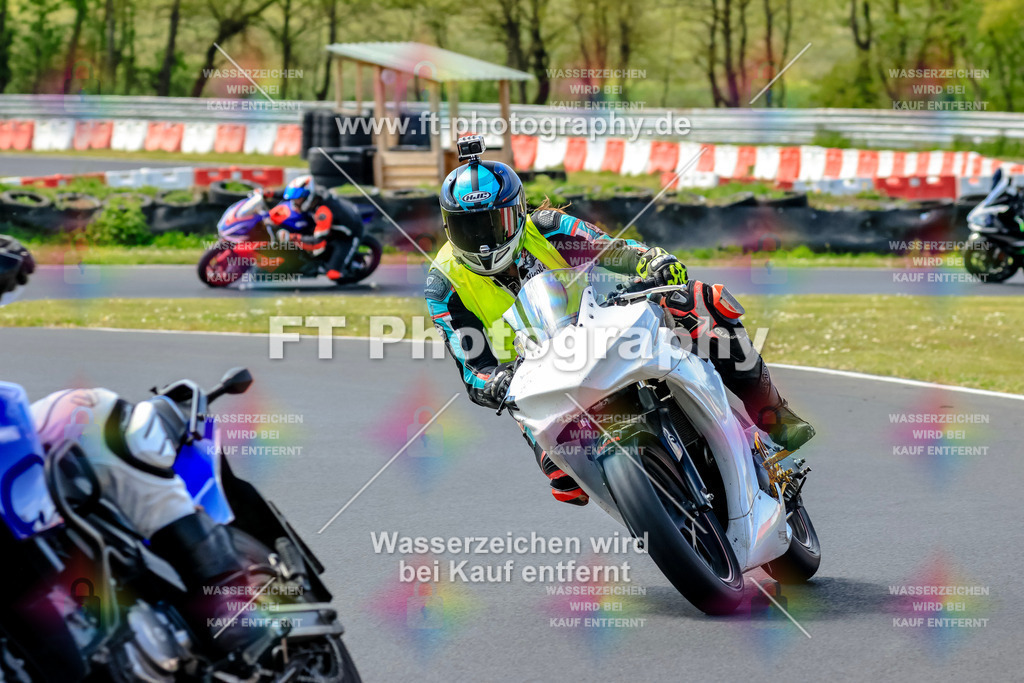 _OTO2375 | Hier findet Ihr Bilder von Touristenfahrten auf der Nürburgring Nordschleife oder von anderen Veranstaltungen die ich besucht habe. Viel Spass beim Durch Schauen 