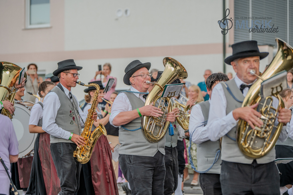 DSC_4170 | "Fussifoto.com – Ihr Ansprechpartner für hochwertige Fotografie! Entdecken Sie kreative Bilder und professionelle Dienstleistungen. Kontaktieren Sie uns für Ihre Projekte!"