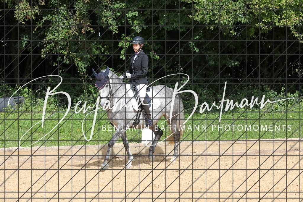 AZ2A2132 | Benjamin Bartmann Photomoments