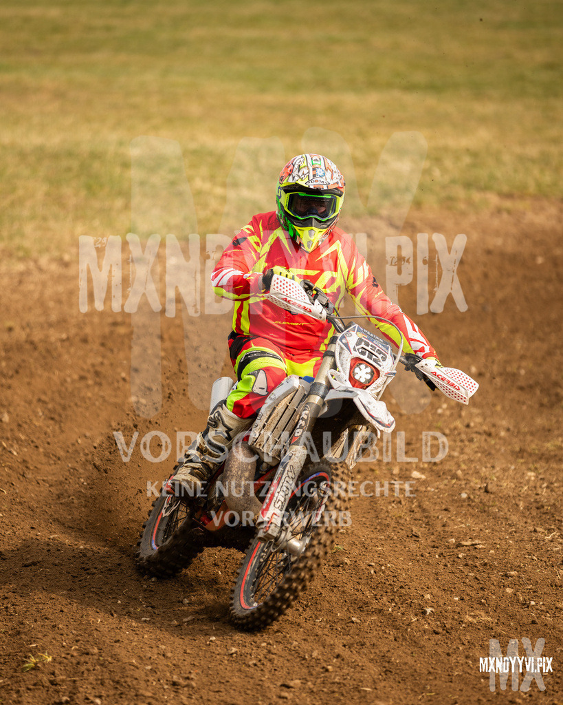 866A0663 | mxndyyvipix