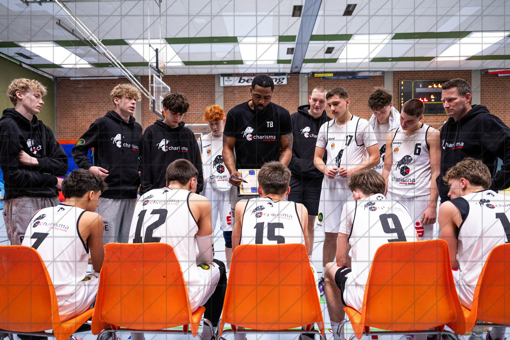 JBBL Relegation Gruppe 1 25/26 | Spieltag 14 | Charisma Young Bulls vs. Buchhorn Bau Twisters Rendsburg | 01.02.26: JBBL Relegation Gruppe 1 25/26 | Spieltag 14 | Charisma Young Bulls vs. Buchhorn Bau Twisters Rendsburg / Ibbenbüren / Deutschland  //   CREDIT:www.bullenfotos.de, Martin König, Hörner Weg 40, D-49078 Osnabrück, +4917663732967 // Nutzung und Weitergabe nur zu den vereinbarten Zwecken. Presseanfragen an Ersteller. Alle Rechte beim Ersteller. Honorierung nach MFM. - Realisiert mit Pictrs.com