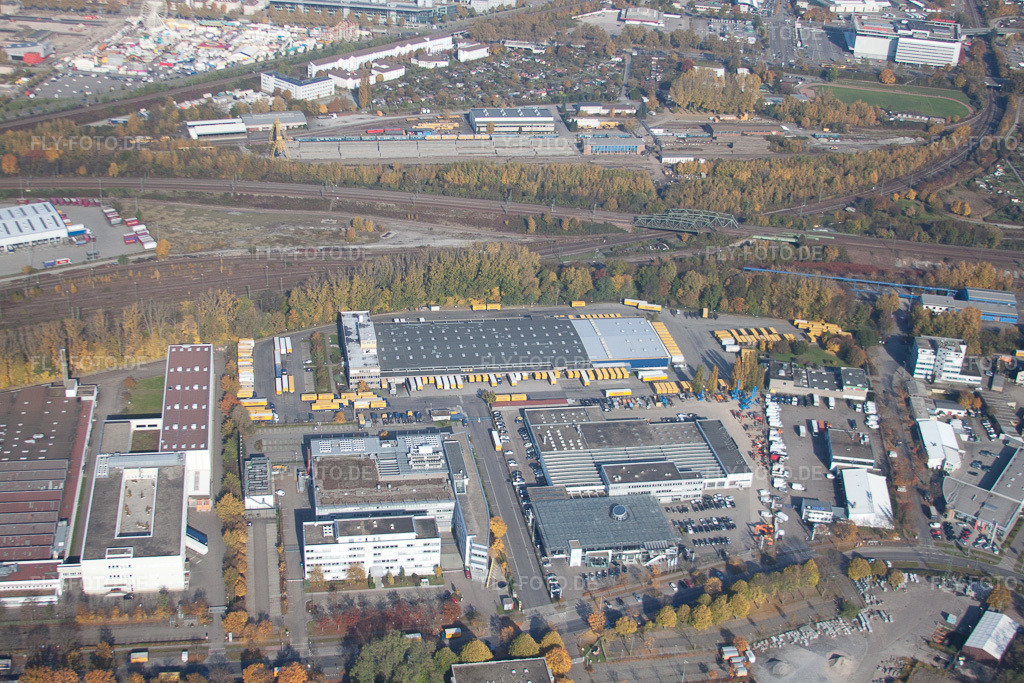 Luftbild: Lagerhallen und Speditionsgebäude SWS-Speditions-GmbH, Ottostraße im Ortsteil Durlach in Karlsruhe im Bundesland Baden-Württemberg in Deutschland. Foto: IMG_35039.jpg vom 31.10.2010 durch Werner Riehm/FLY-FOTO.de