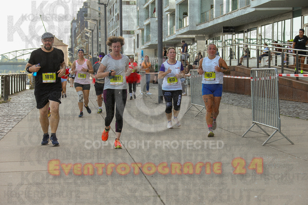 250920_1454_EX1_8184 | Sportfotografie im Rhein-Sieg Kreis, Köln, Bonn, NRW, Rheinland Pfalz, Hessen, etc. Unser Tätigkeitsfeld umfasst den Laufsport vom Volkslauf über den Marathon, Duathlon, Triathon bis zum Ultralauf wie Kölnpfad Ultra oder Schindertrail.