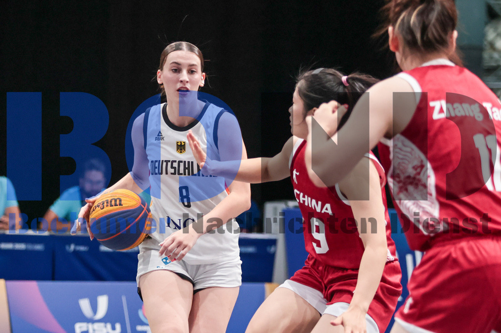 SES_RRG3x320250720-208 | bond - Realisiert mit Pictrs.com