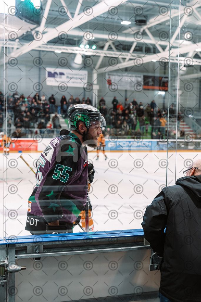 Alligators_vs_Fuessen_26.10.2025-023 | Höchstadt Alligators Fotogalerie: Eishockey-Action aus Franken. Professionelle Spielfotos, Portraits & Stadionbilder zum Download. Jetzt entdecken! - Realisiert mit Pictrs.com
