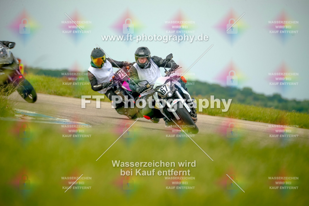 _MOT1813 | Hier findet Ihr Bilder von Touristenfahrten auf der Nürburgring Nordschleife oder von anderen Veranstaltungen die ich besucht habe. Viel Spass beim Durch Schauen 