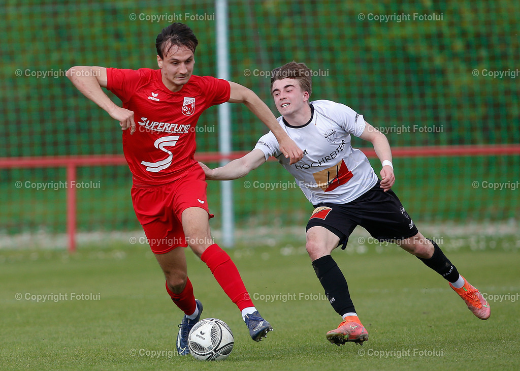 A_LUI_290423_48 | SPORT,FUSSBALL,LL:OST ASKOE OEDT 1B-SU VORTUNA BAD LEONFELDEN 29.04.2023 IM BILD:LUKAS BRUNNMAYR (OEDT 1B) UND TOBIAS KALLINGER (LEONFELDEN)FOTO:FOTOLUI